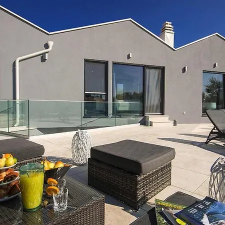 Tatil Evi The Birdhouse Labinci