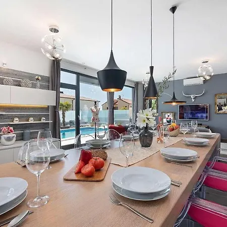 The Birdhouse Tatil Evi