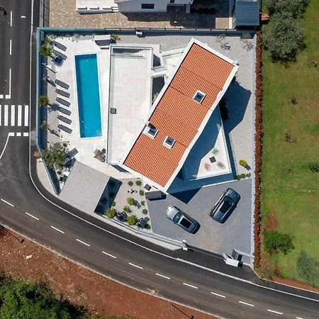 The Birdhouse Tatil Evi