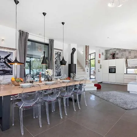 The Birdhouse Tatil Evi